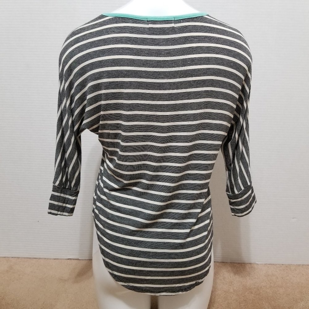 Pink Rose top XS striped dolman 3/4 sleeve curved hem stretch - Picture 3 of 10